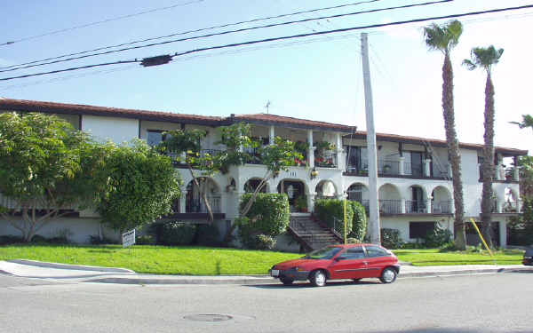 Hacienda By The Sea in San Clemente, CA - Building Photo - Building Photo