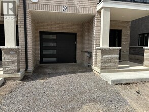 294-294 Vine St in St Catharines, ON - Building Photo - Building Photo