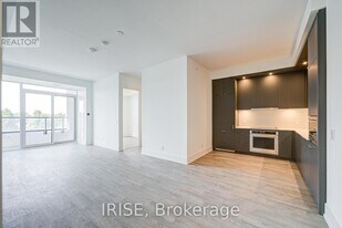 115 Denison Ave in Toronto, ON - Building Photo