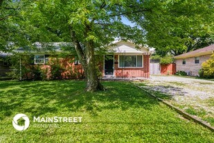 9716 Saturn Dr in Louisville, KY - Building Photo