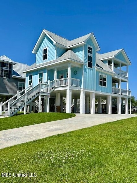 property at 116 Acacia Ave