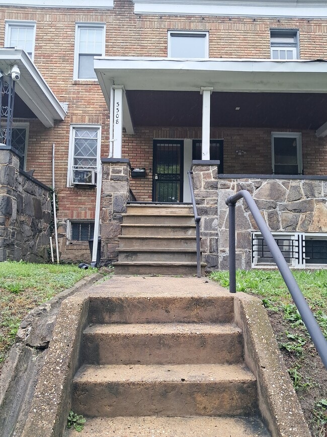 3308 Gwynns Falls Pkwy in Baltimore, MD - Building Photo - Building Photo