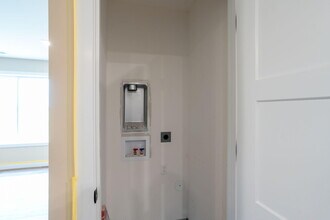 305 Central St in Rocheport, MO - Building Photo - Building Photo