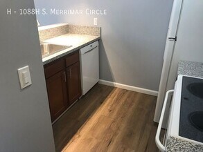 1088 Merrimar Cir S in Columbus, OH - Foto de edificio - Building Photo