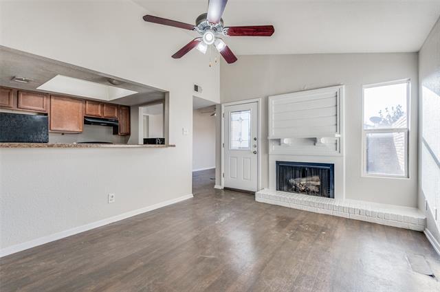 3930 Portland St in Irving, TX - Building Photo - Building Photo