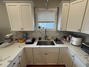 116 Holland St, Unit 3 in Somerville, MA - Building Photo - Building Photo
