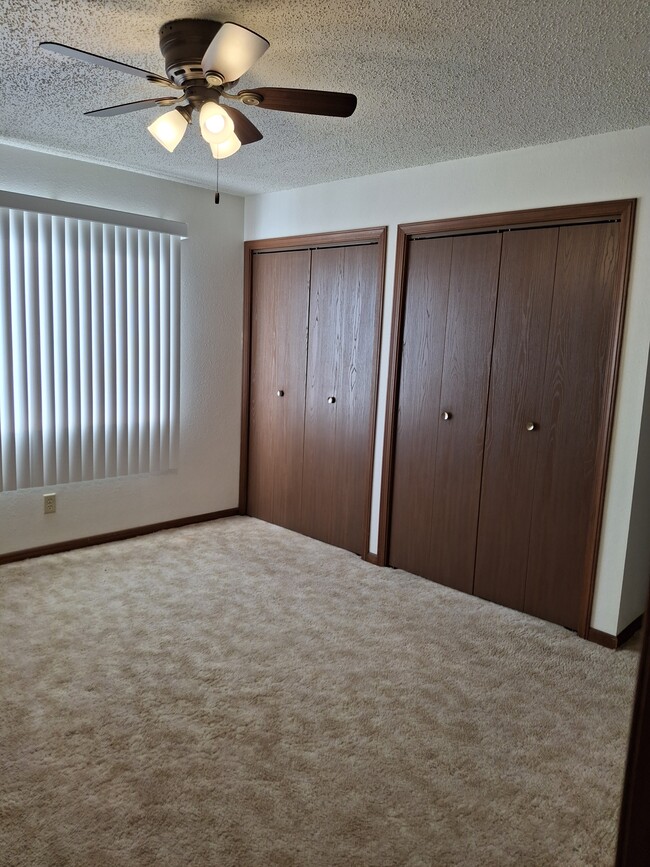 1304 Galeta Ave, Unit A in Norfolk, NE - Foto de edificio - Building Photo