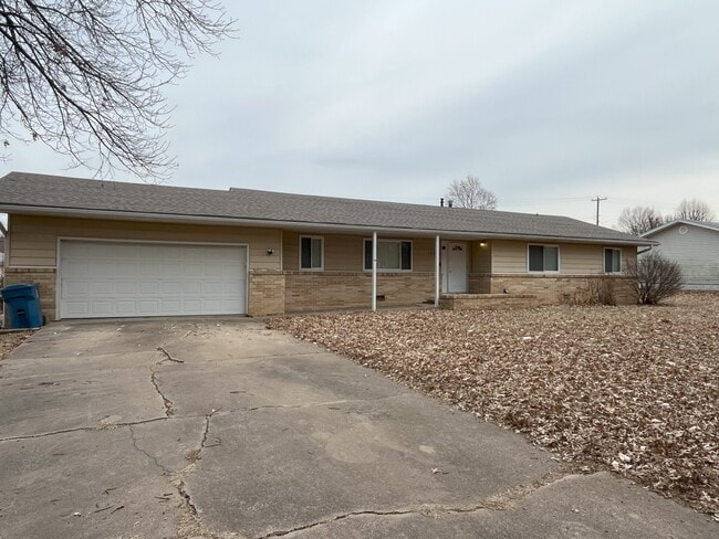 property at 208 S York Ave