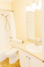 1444 Ridge Lake Ct in Lakeland, FL - Building Photo - Building Photo