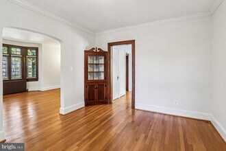 5339 32nd St NW in Washington, DC - Building Photo - Building Photo