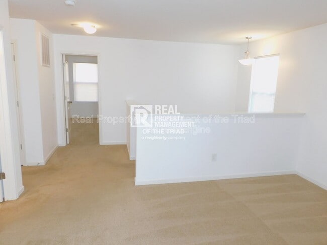 5013 Red Poll Dr in Greensboro, NC - Building Photo - Building Photo