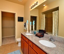 2007 S Mason Rd in Katy, TX - Building Photo - Building Photo