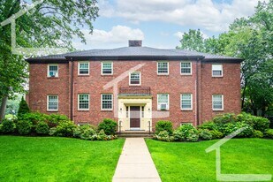 67 Wyman St in Newton, MA - Building Photo