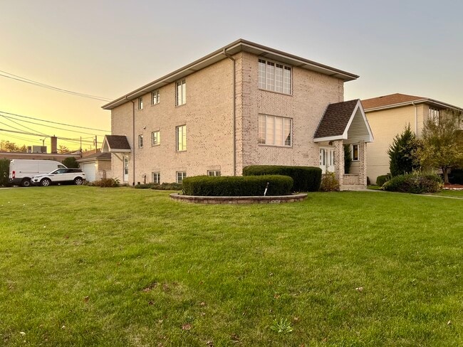 5348 6th Ave in Countryside, IL - Building Photo - Building Photo
