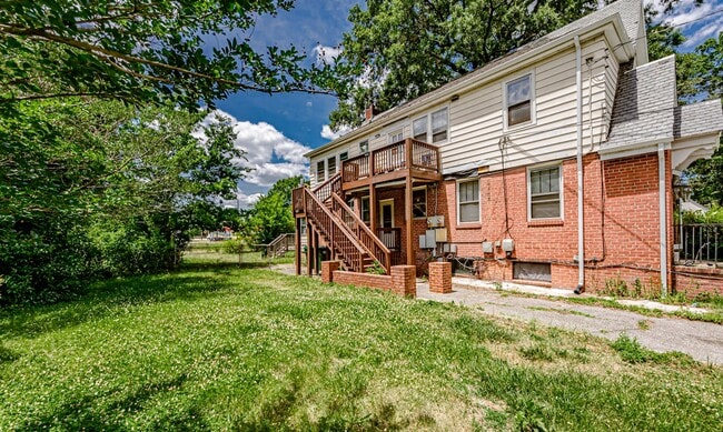 property at 1022 W 48th St