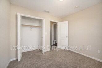 5970 NW 91st Terrace in Kansas City, MO - Building Photo - Building Photo