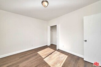3919 Halldale Ave in Los Angeles, CA - Building Photo - Building Photo