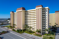 Washington House at Sea Towers in St. Petersburg, FL - Building Photo - Building Photo