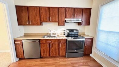 5915 Rowanberry Dr in Elkridge, MD - Building Photo - Building Photo