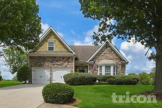 2104 Bradbury Ct in Locust Grove, GA - Building Photo - Building Photo