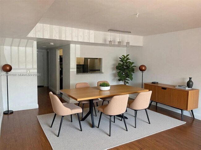 250 NW 107th Ave in Miami, FL - Building Photo - Building Photo