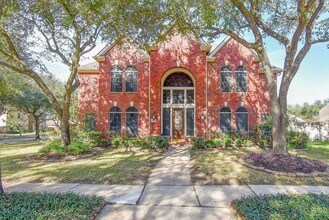 2810 Grassy Knoll Ct in Sugar Land, TX - Building Photo - Building Photo