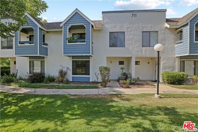 property at 711 Church Pl