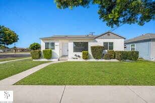 8603 Donovan St in Downey, CA - Building Photo