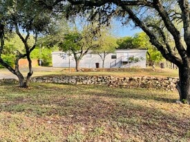 1009 Pine Eagle Ln in San Antonio, TX - Building Photo