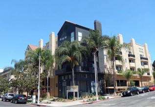 Hyde Apartments in Los Angeles, CA - Building Photo - Building Photo