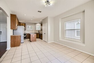 4926 Augusta Square in San Antonio, TX - Building Photo - Building Photo