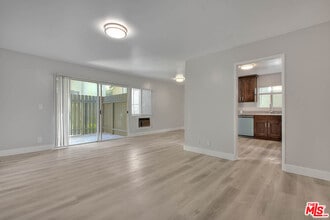 4822 Hollow Corner Rd in Culver City, CA - Building Photo - Building Photo