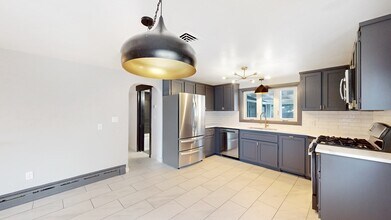 61 Montmorenci Ave in Boston, MA - Building Photo - Building Photo