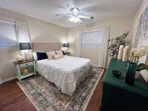 604 Meadow Lark Ave in Austin, TX - Building Photo - Building Photo