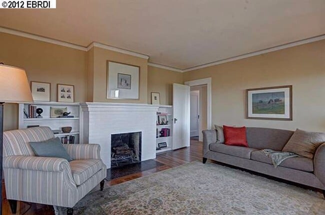 643 Santa Rosa Ave in Berkeley, CA - Building Photo - Building Photo