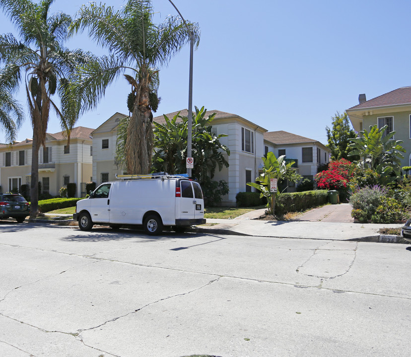 4014 W 7th St in Los Angeles, CA - Building Photo