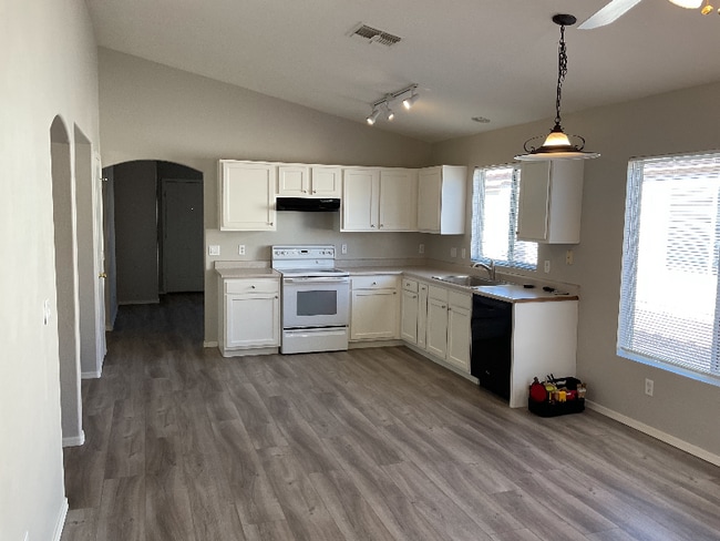 13001 N Cesar Chavez Dr in El Mirage, AZ - Building Photo - Building Photo