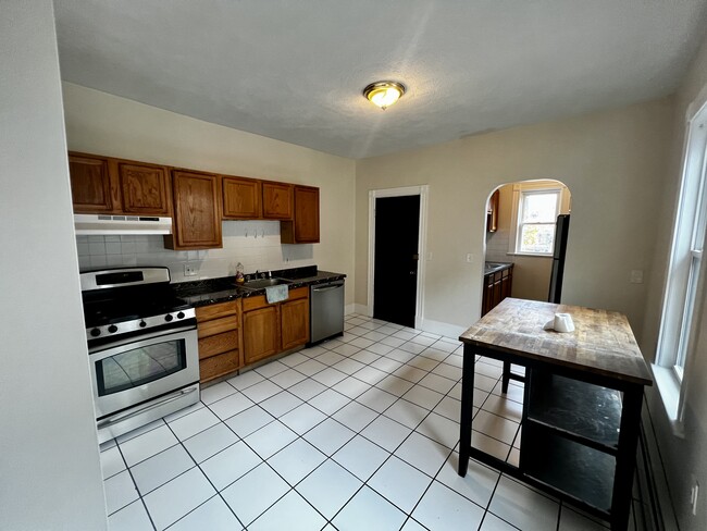 19 Banks St, Unit 2, Unit 2