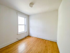 5102 N Winchester Ave, Unit 3 in Chicago, IL - Building Photo - Building Photo