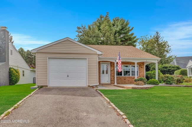 9 Buckingham Dr N in Manchester Township, NJ - Building Photo - Building Photo