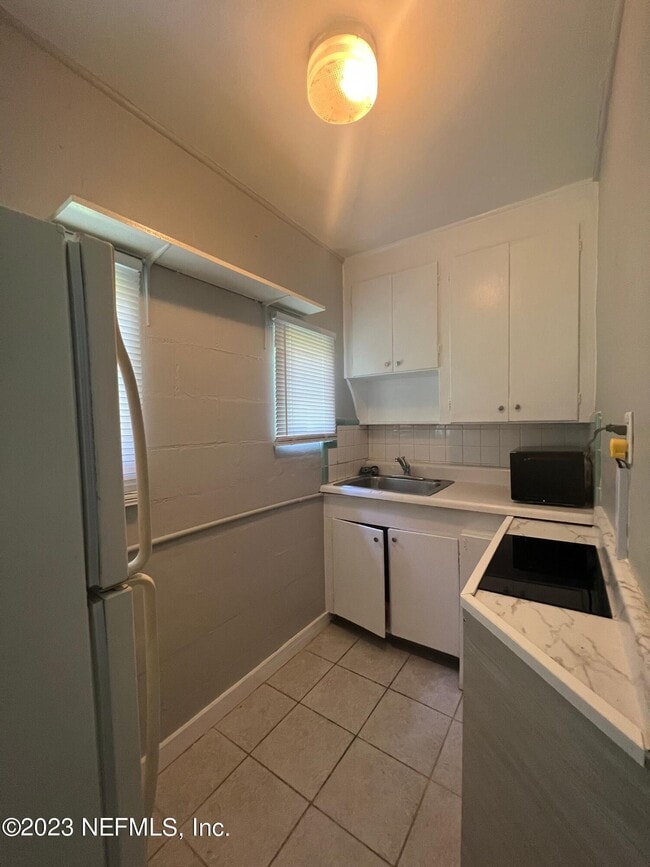 468 Milwaukee Ave in Orange Park, FL - Building Photo - Building Photo