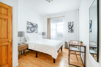 122 E 102nd St in New York, NY - Building Photo - Building Photo