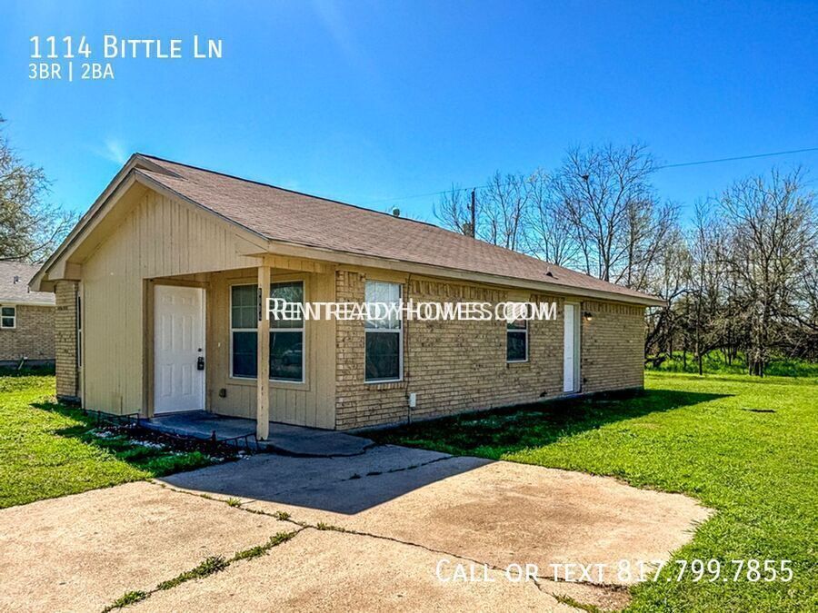 1114 Bittle Ln in Bryan, TX - Building Photo