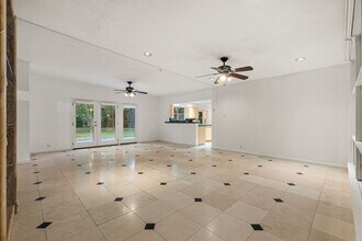 2927 Rockyridge Dr in Houston, TX - Foto de edificio - Building Photo