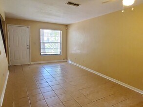 2127 SW 39 Dr in Gainesville, FL - Building Photo - Building Photo