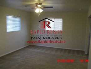 2123 57th Ave in Sacramento, CA - Building Photo - Building Photo