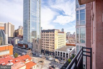 440 S Broad St in Philadelphia, PA - Building Photo - Building Photo