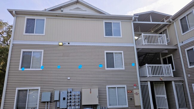4000 SW 23rd St, Unit 1-201
