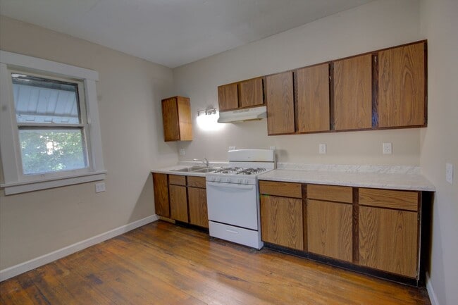 907 43rd St in Rock Island, IL - Building Photo - Building Photo