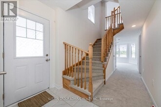 17 Lana Cir in Wasaga Beach, ON - Building Photo - Building Photo